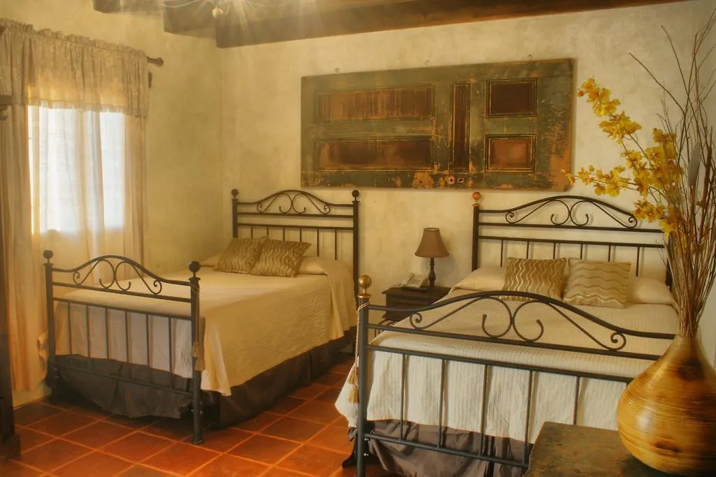 Las Iglesias Hotel Antigua